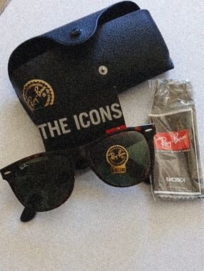Ray-Ban Wayfarer Dark Tortoise Shell G-15 Lens